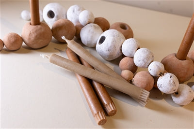 Beads Taper Holder White Wash 43"x3.5"x3" - White Wash