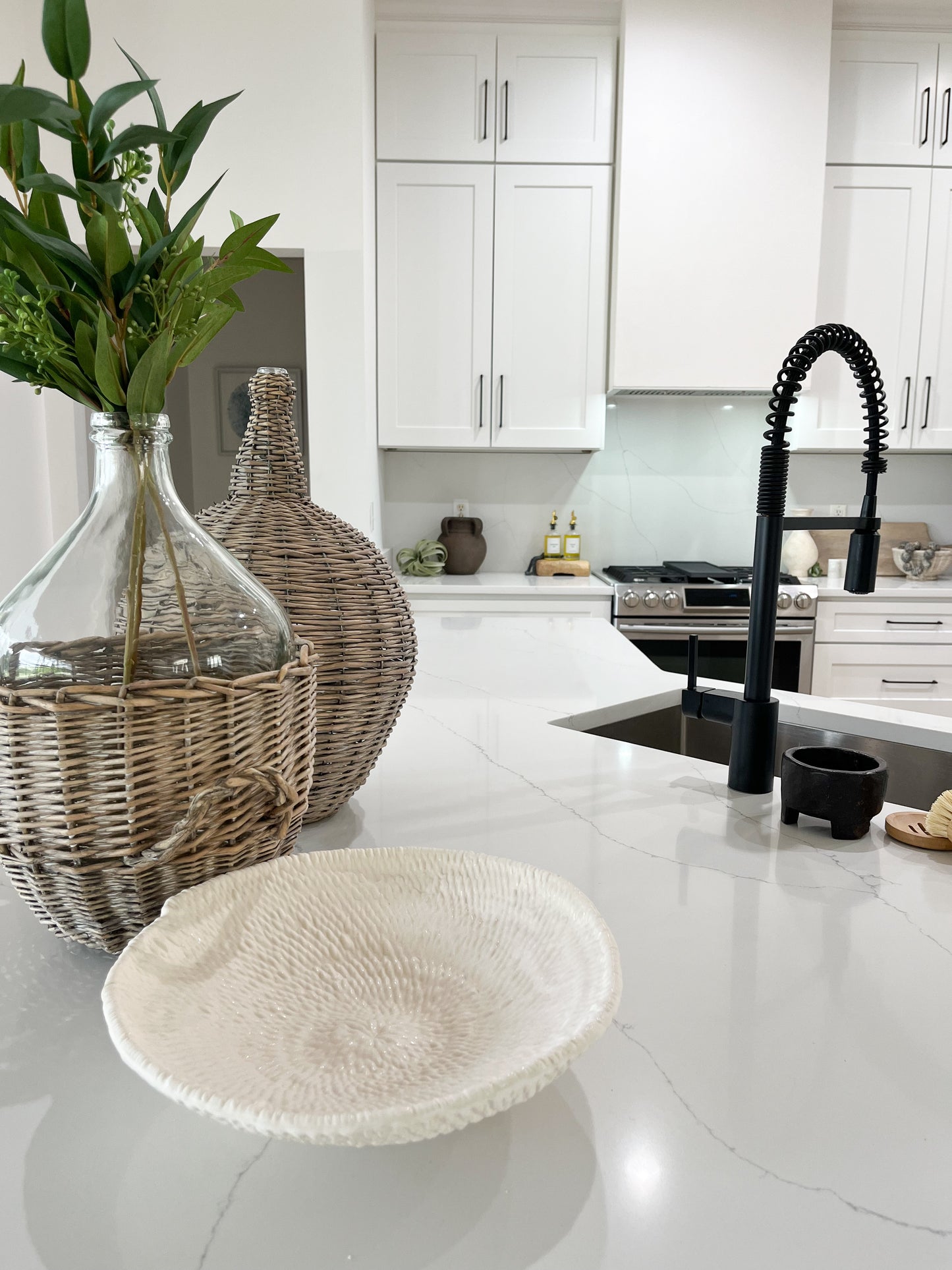 Clear Glass Damigiana with Grey Wicker Wrap