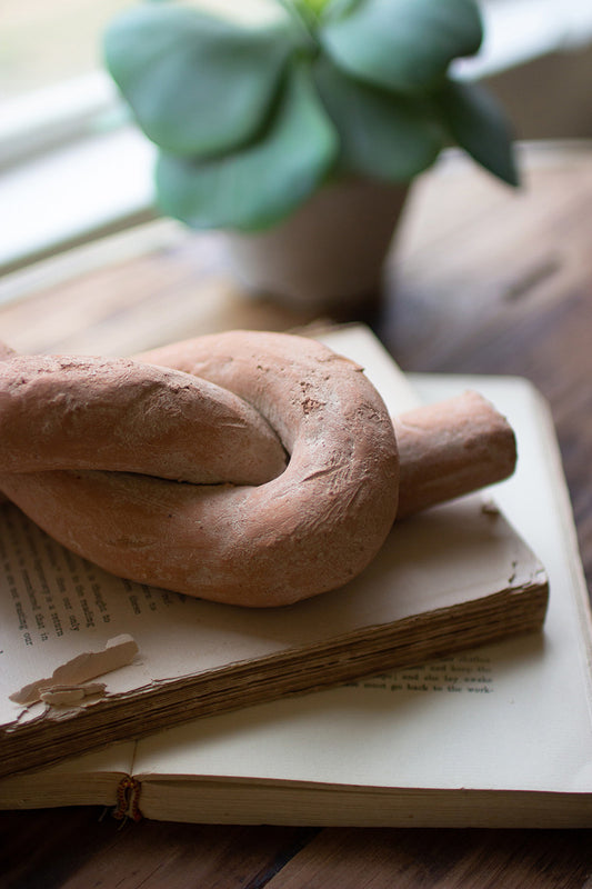 Whitewash Clay Knot